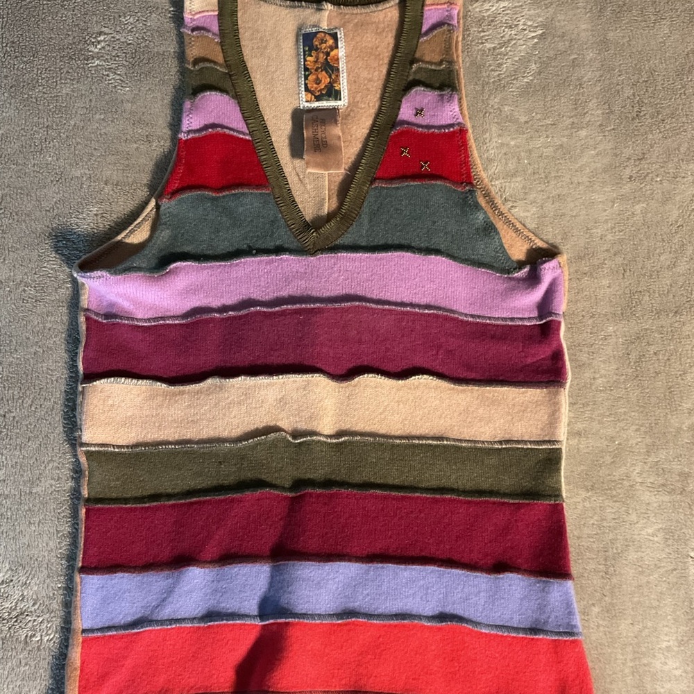 Colorful V-Neck Recycled Cashmere Sweater Tank